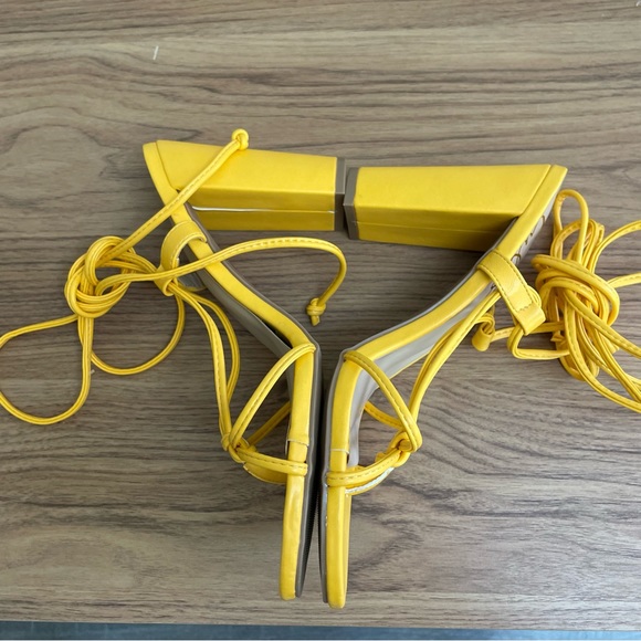 Lulus yellow wrap heels lace up block heel women’s size 9 - Picture 5 of 8